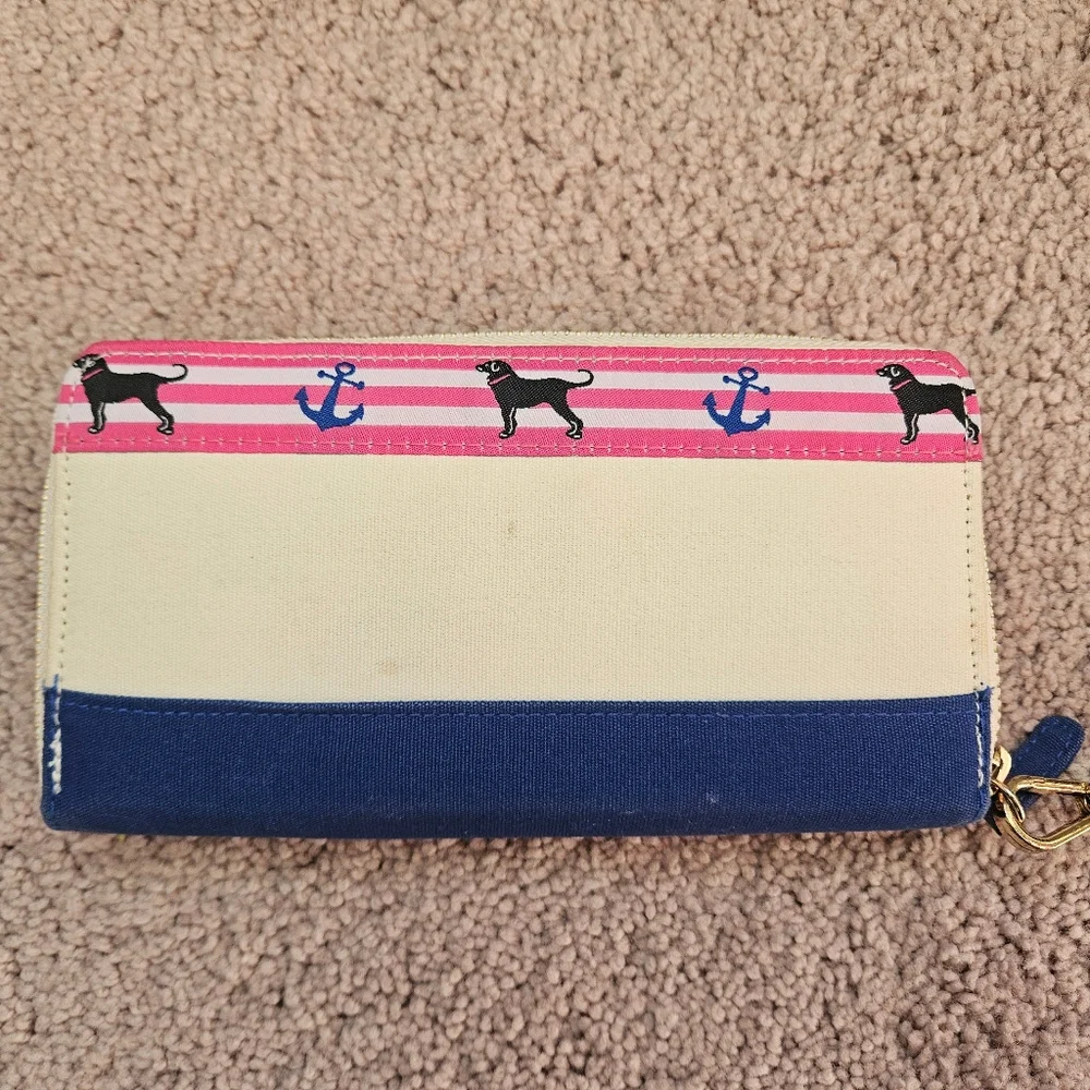 The Black Dog Martha's Vineyard Cape Cod Zip Around Wallet Pink Blue Cream